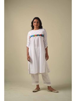 Tanu Malhotra - White Hand Painted Kurta With Pant