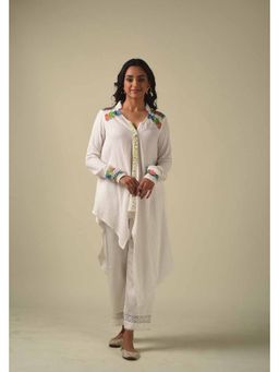 Tanu Malhotra - White Asymmetric Hand Painted Kurta With Pant