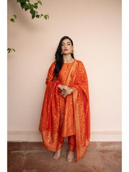 Safaa - Nazar E Gulzar Regular Fit Anarkali Kurta with Pant and Dupatta