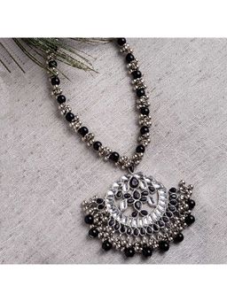 Karatcart - Oxidised Silver Black Beads Studded Long Kundan Necklace for Women