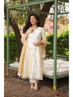 Amoree - Womens Stripes Yellow Saree with Stitched Blouse