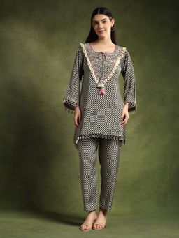 QAIYNAT - Womens Printed Grey Co-Ord Set