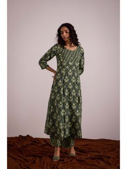 SAROJ - Womens Printed Green Kurta with Pant