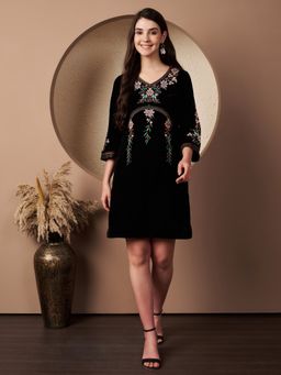 JUSTIN WHYTE - Embroidered Midi Dress