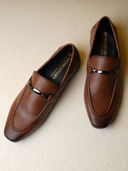 Tan color option, Sold out, Currently selected