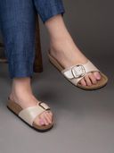 Beige color option, Currently selected