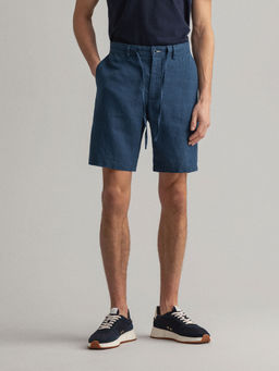GANT - Men Navy Blue Solid Regular Shorts