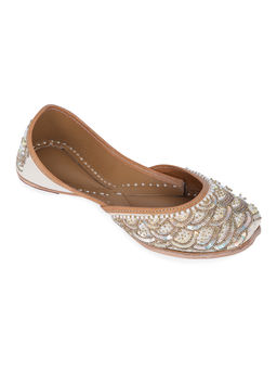 NR by Nidhi Rathi - Women Embroidered Mojaris White