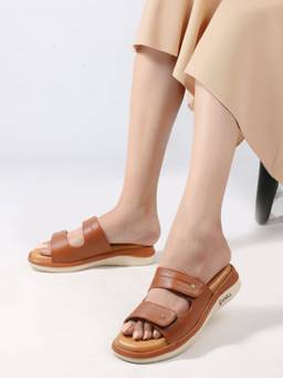 DENILL - Women's Tan Round Toe Sandals