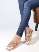 Beige color option, Currently selected