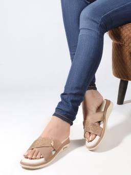DENILL - Women's Beige Round Toe Sandals