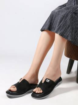 DENILL - Women's Black Round Toe Sandals