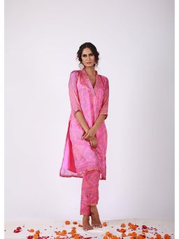 That Romeo - Pink Bandhani Semi-Silk Kurta With Pant