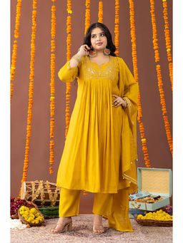 Mamicha - Mustard Sweetheart Embroidered Anarkali Kurta With Pant And Dupatta
