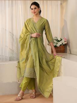 Libas - Leaf Green Floral Embellished Chanderi Silk Straight Kurta With Pant & Dupatta