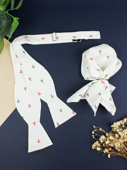 PELUCHE - White Open Bow Tie and Pocket Square Set