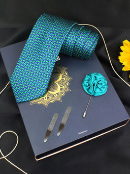 PELUCHE - Green Tie and Brooch Pieces Gift Box
