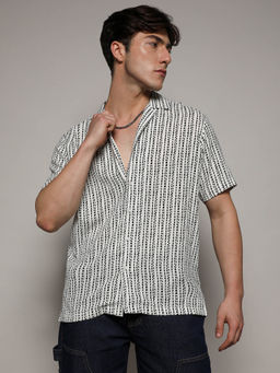 Campus Sutra - Mens Dot Lined White Shirt