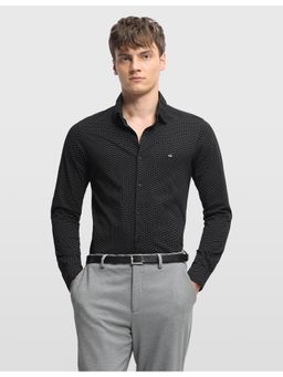 Arrow Sports - Men Black Geometric Printed Slim Fit Shirt