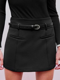 Cider - Black Middle Waist Solid Belted Skort