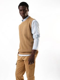 High Star - Men's Solid Regular Relaxed Fit Round Neck No Sleeves Sweater