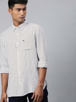 The Bear House - Men White Button-down Summer Shirt