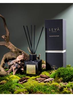 SEVA HOME - Summertime Cedar Signature Reed Diffuser - 250 ml - Long-Lasting Scent
