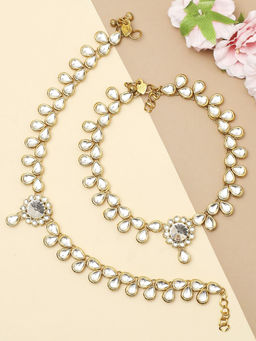OOMPH - Pair of Gold Tone Kundan Ethnic Payal Anklets For Women & Girls Stylish Latest