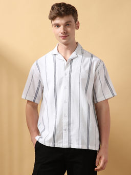 Dennis Lingo - Men White Stripes Half Sleeves Relaxed Fit Shirt