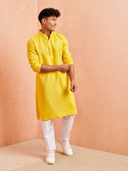 Vastramay - Men Yellow Solid Cotton Kurta with Pyjama
