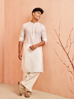 Vastramay - Men Cream Solid Chanderi Kurta with Cream Wide Leg Pant