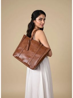 Toteteca - Urban Shoulder Bag