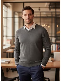 98 Degree North - Men Grey Merino Wool Blend V-Neck Pullover Sweater