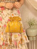 Mustard color option, Currently selected