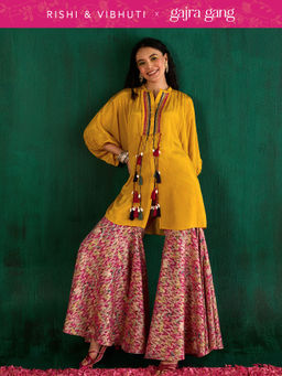 Gajra Gang - Rishi Vibhuti Yellow Signature Printed Boho Tassel Embellished Kurta GGRVKUR01