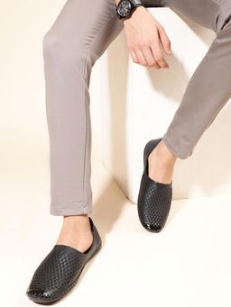 LIBERTY - Fortune AVN-40 Casual Loafers For Men - Black