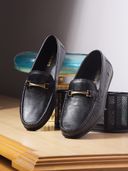 Black color option, Currently selected