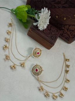 Sanjog - Pink Brass-Plated Kundan Studded and Ghungroo Beaded Circular Shaped Ear Cuff
