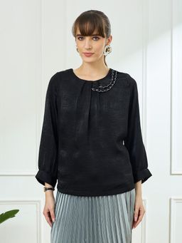 Latin Quarters - Black Three Fourth Sleeves Round Neck Casual Solid Top