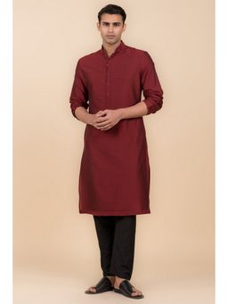 TASVA - Maroon Mandarin Neck Viscose Blend Kurta
