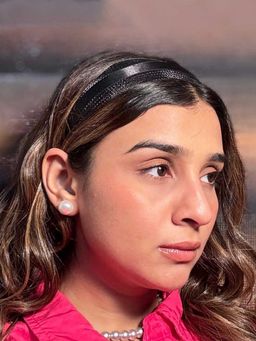 Hair Drama Co. - Hdc X Emily In Paris Net Hair Band with Ribbon - Black