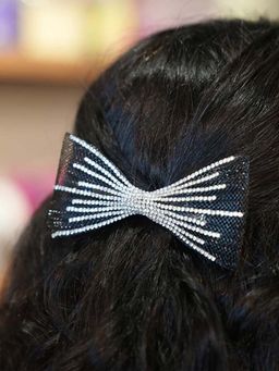 Hair Drama Co. - Hdc X Emily In Paris Crystal Net Hair Bow Alligator Clip - Black