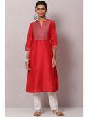 Red color option, Sold out, Currently selected