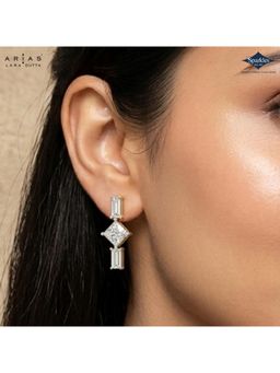 Sparkles - Arias By Lara Dutta Princess-Cut Diamond Linear Earring