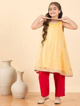 StyloBug - Girls Solid Ethnic Wear Kurta With Pant Yellow