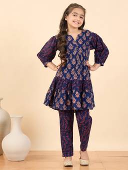 StyloBug - Girls All over Print Kurta With Pant Blue