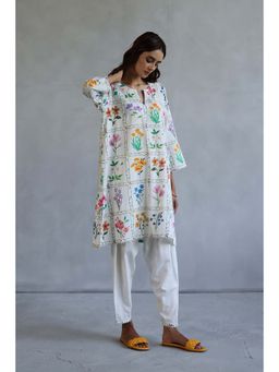 Roza - Esther White Kurta with Pant (Set of 2)