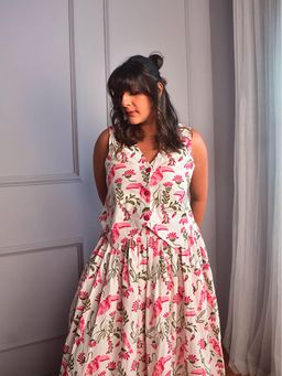 WHY SO BLUE - Anya Floral White Women Top