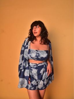 WHY SO BLUE - Cora Floral Blue Women Crop Top