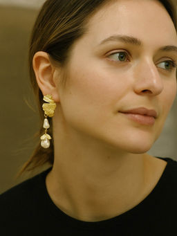 Digital Dress Room - Long Flower Leaf Pearl Design Western Earrings
